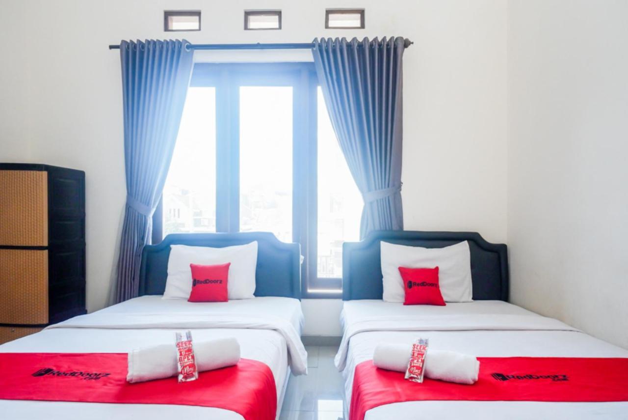 Kejayan Reddoorz At Mahameru Residence Yogyakarta מראה חיצוני תמונה